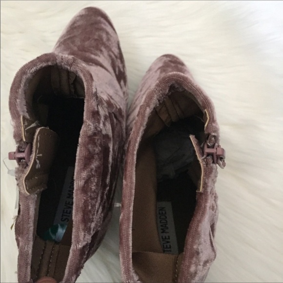 1 DAY ONLY Steve Madden Emison Velvet Boots - Picture 5 of 5